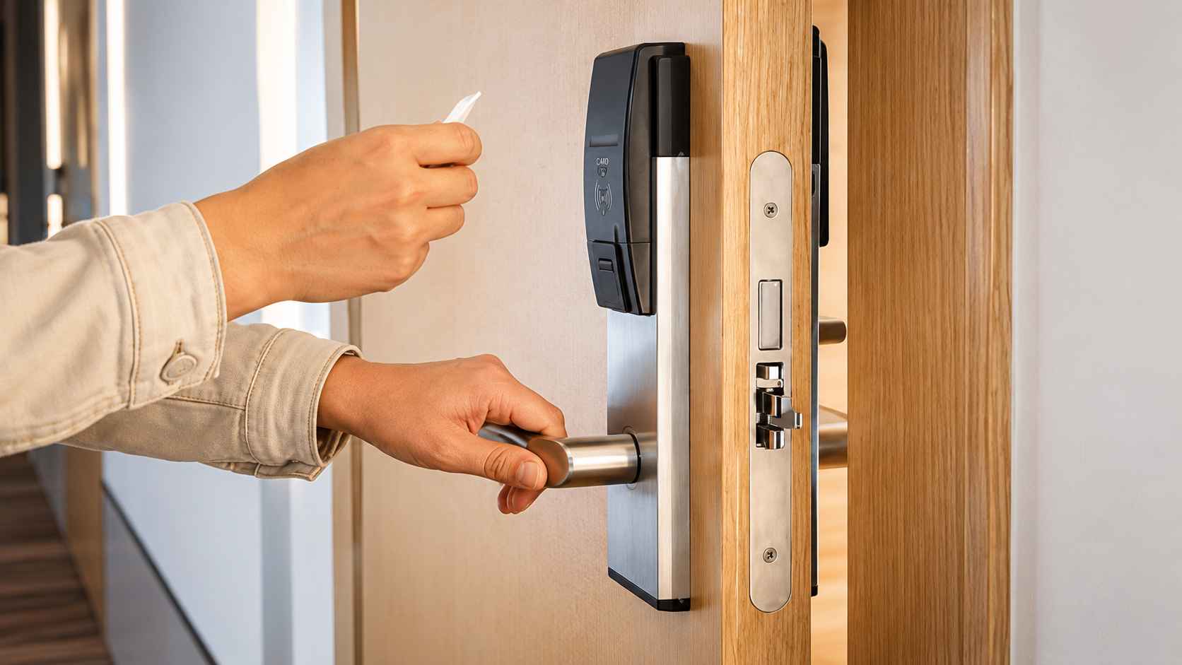 Compare keyless entry and traditional locks for businesses with Commercial Locksmith Near Me Ballwin MO by Locks R Us Locksmith.